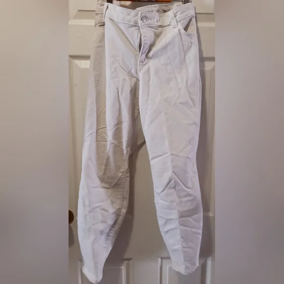 Jeans - Picture 1 of 3